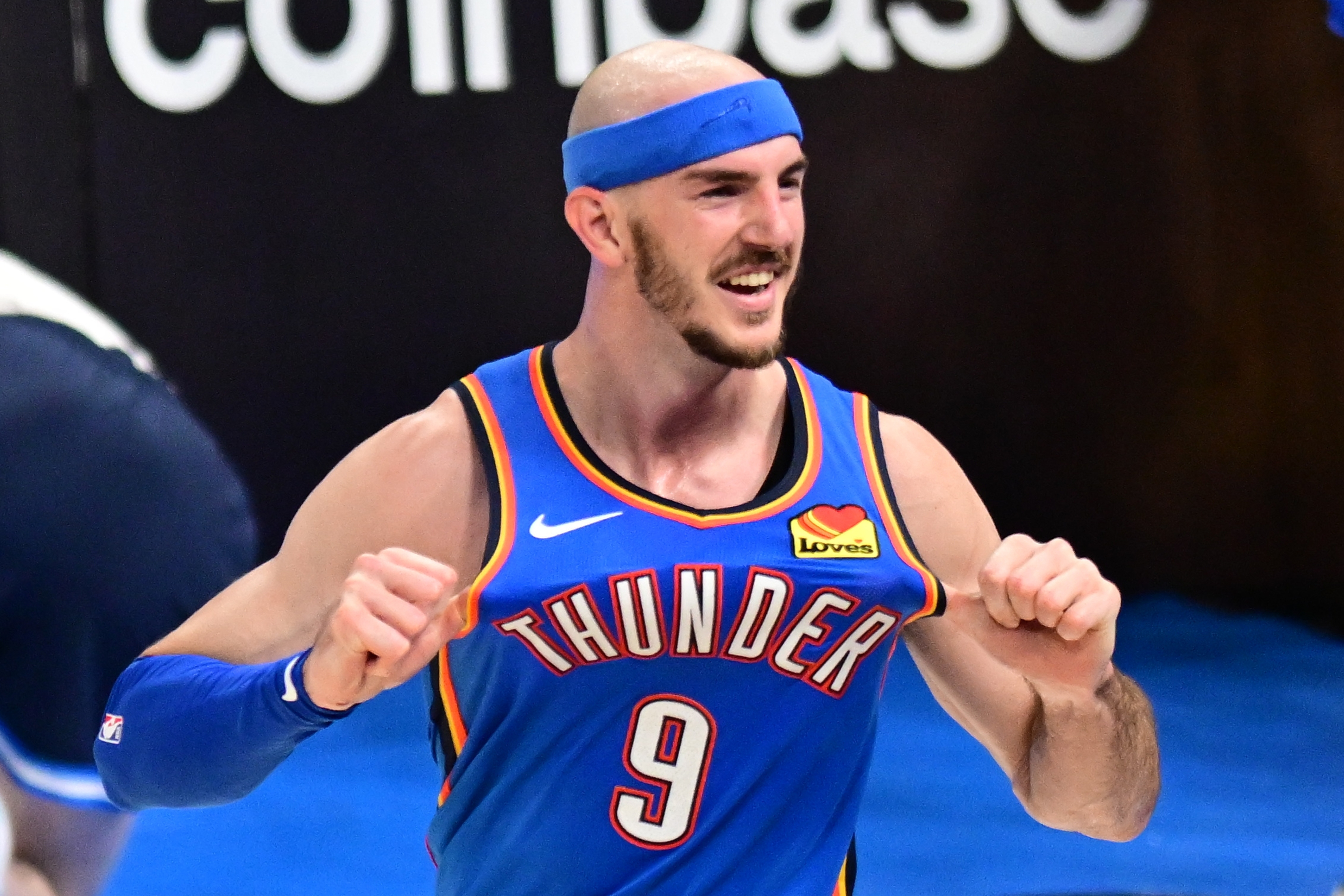 卡鲁索：两次夺冠都是最好的 我希望湖人那次能有游行