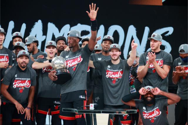 1642947425814012142.jpg Miami-Heat-reach-NBA-finals-after-finishing-off-the-Boston-Celtics.jpg
